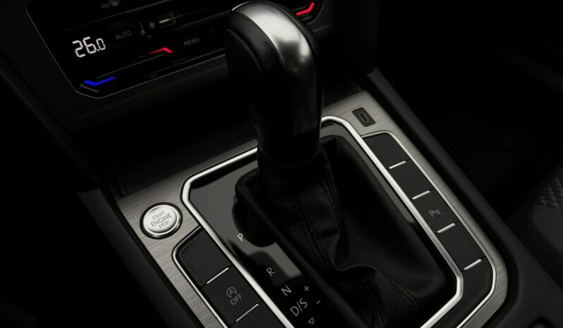 VOLKSWAGEN Passat  | przedni | Automatyczna | 150 KM | inny full