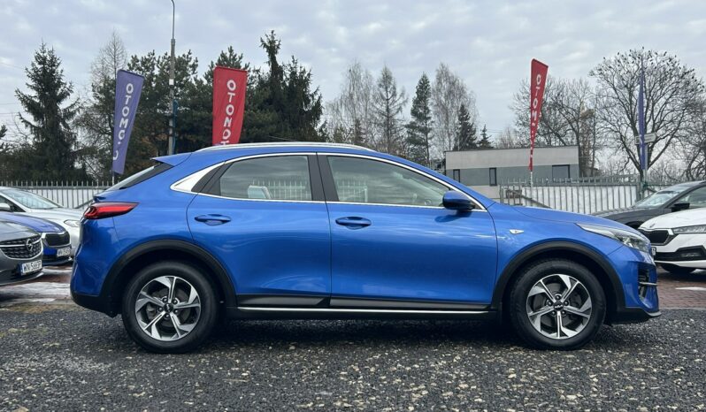 KIA XCeed  | przedni | Manualna | 120 KM | Niebieski full