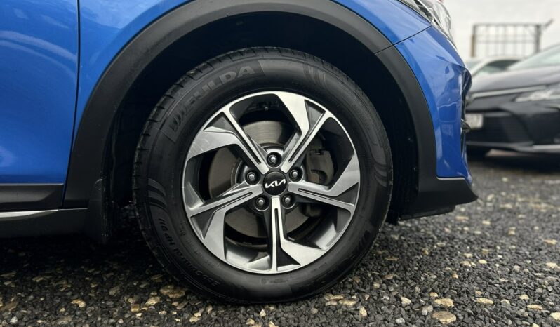 KIA XCeed  | przedni | Manualna | 120 KM | Niebieski full