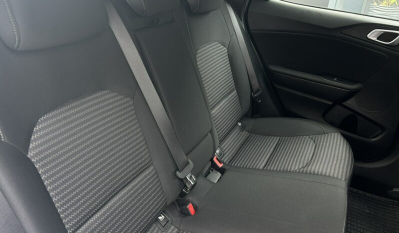 KIA XCeed  | przedni | Manualna | 120 KM | Niebieski full