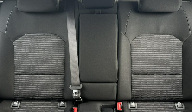 KIA XCeed  | przedni | Manualna | 120 KM | Niebieski full