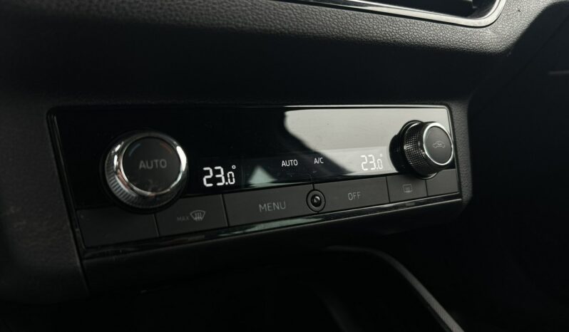 SKODA Kamiq | przedni | Manualna | 115 KM | Niebieski full