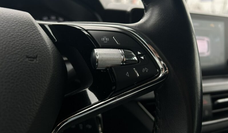 SKODA Kamiq | przedni | Manualna | 115 KM | Niebieski full