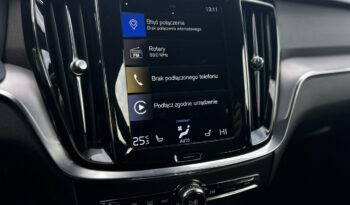 VOLVO V60  | przedni | Automatyczna | 150 KM | Srebrny full