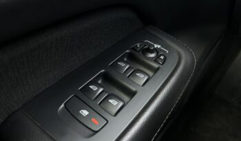 VOLVO V60  | przedni | Automatyczna | 150 KM | Srebrny full