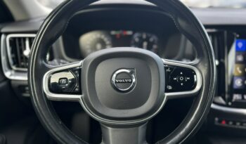 VOLVO V60  | przedni | Automatyczna | 150 KM | Srebrny full