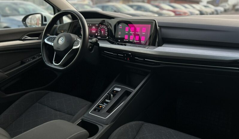 VOLKSWAGEN Golf  | przedni | Automatyczna | 150 KM | bialy full