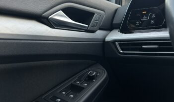 VOLKSWAGEN Golf  | przedni | Automatyczna | 150 KM | bialy full