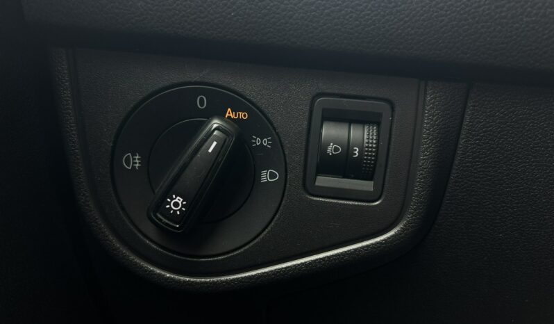 VOLKSWAGEN Polo  | przedni | Manualna | 95 KM | Srebrny full