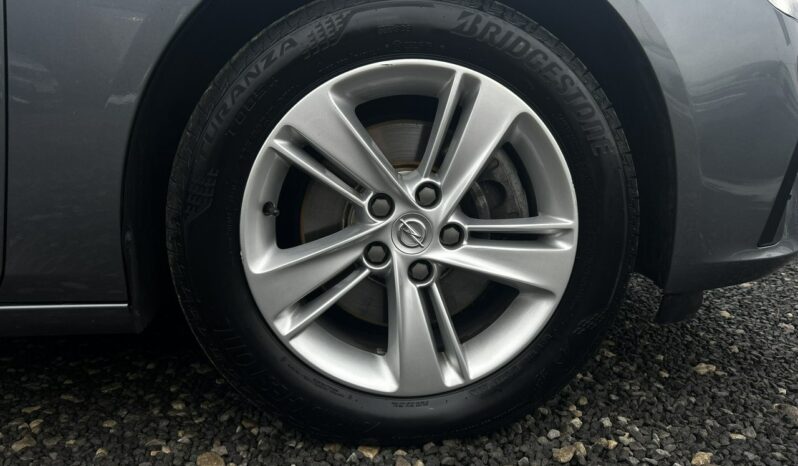 OPEL Insignia  | przedni | Automatyczna | 170 KM | Szary full