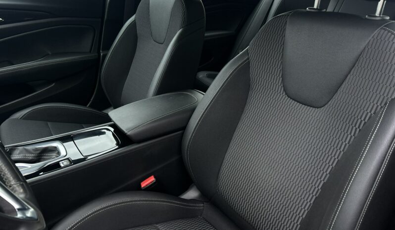 OPEL Insignia  | przedni | Automatyczna | 170 KM | Szary full