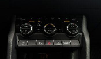 SKODA Karoq | przedni | Automatyczna | 150 KM | Granatowy full