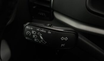 SKODA Karoq | przedni | Automatyczna | 150 KM | Granatowy full