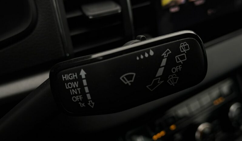 SKODA Karoq | przedni | Automatyczna | 150 KM | Granatowy full