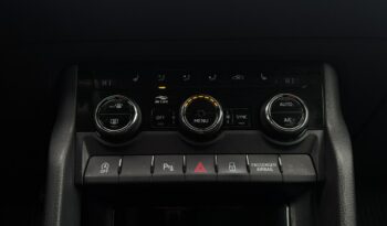 SKODA Karoq | przedni | Automatyczna | 150 KM | Granatowy full