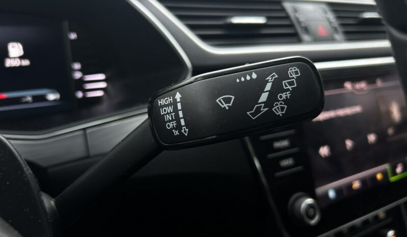 SKODA Superb  | przedni | Manualna | 150 KM | Czarny full