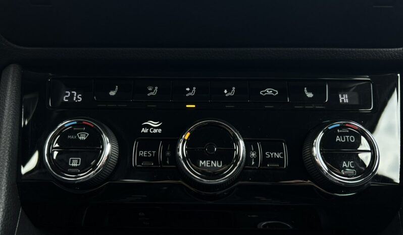 SKODA Superb  | przedni | Manualna | 150 KM | Czarny full