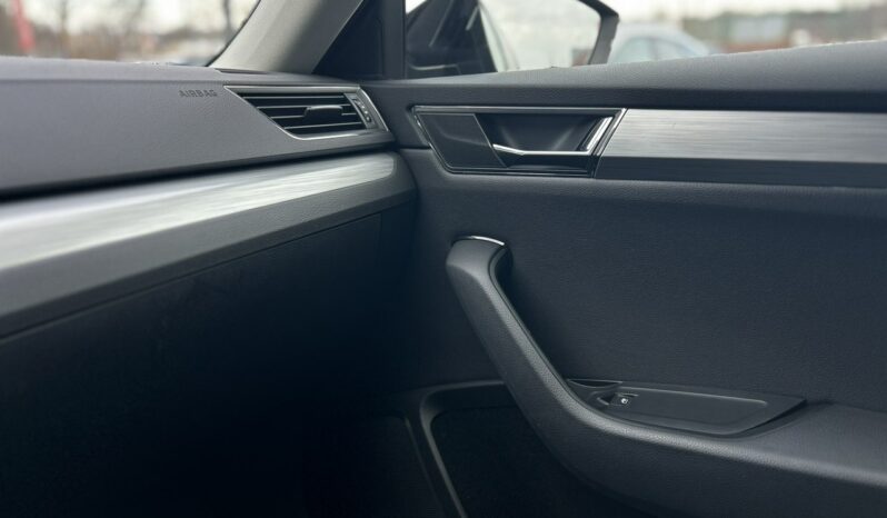 SKODA Superb  | przedni | Manualna | 150 KM | Czarny full