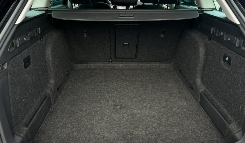 SKODA Superb  | przedni | Manualna | 150 KM | Czarny full