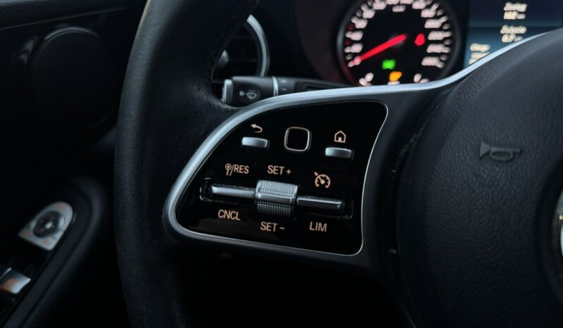 Mercedes GLC 200 | 4x4_automatyczny | Automatyczna | 163 KM | Czarny full