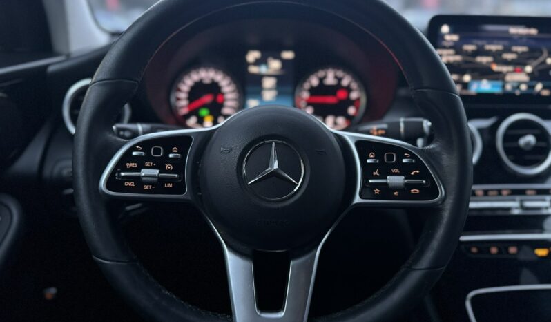 Mercedes GLC 200 | 4x4_automatyczny | Automatyczna | 163 KM | Czarny full