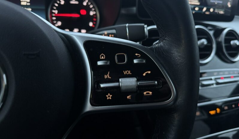 Mercedes GLC 200 | 4x4_automatyczny | Automatyczna | 163 KM | Czarny full