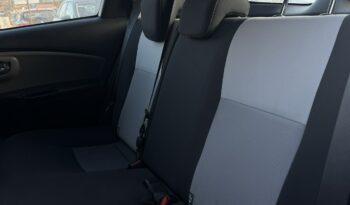 TOYOTA Yaris  | przedni | automatyczna_bezstopniowa | 100 KM | Niebieski full