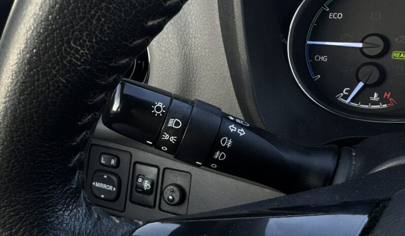 TOYOTA Yaris  | przedni | automatyczna_bezstopniowa | 100 KM | Niebieski full