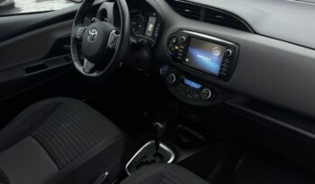TOYOTA Yaris  | przedni | automatyczna_bezstopniowa | 100 KM | Srebrny full