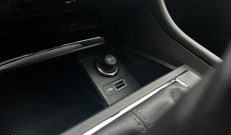 SKODA Superb  | przedni | Manualna | 150 KM | Brązowy full