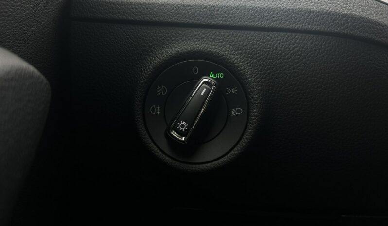 SKODA Superb  | przedni | Manualna | 150 KM | Brązowy full