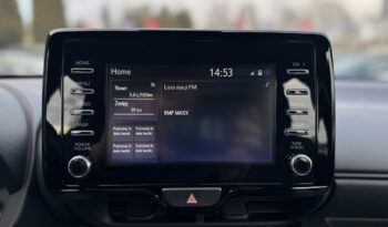 TOYOTA Yaris  | przedni | automatyczna_bezstopniowa | 116 KM | bialy full