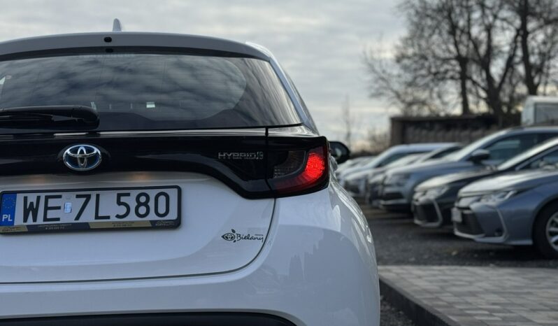 TOYOTA Yaris  | przedni | automatyczna_bezstopniowa | 116 KM | bialy full