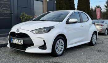 TOYOTA Yaris  | przedni | automatyczna_bezstopniowa | 116 KM | bialy full