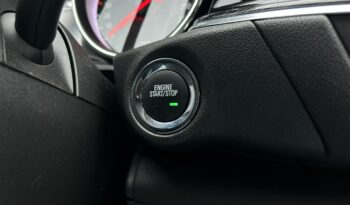 OPEL Insignia  | przedni | Automatyczna | 165 KM | Czarny full