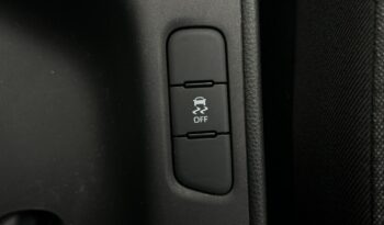 TOYOTA Yaris  | przedni | Manualna | 125 KM | bialy full