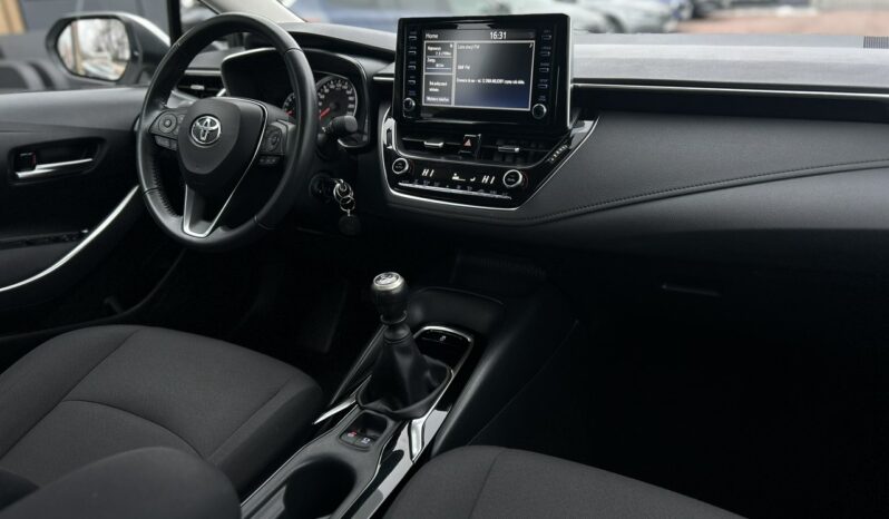 TOYOTA Corolla  | przedni | Manualna | 125 KM | bialy full
