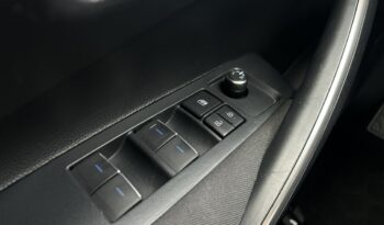 TOYOTA Corolla  | przedni | Manualna | 125 KM | bialy full