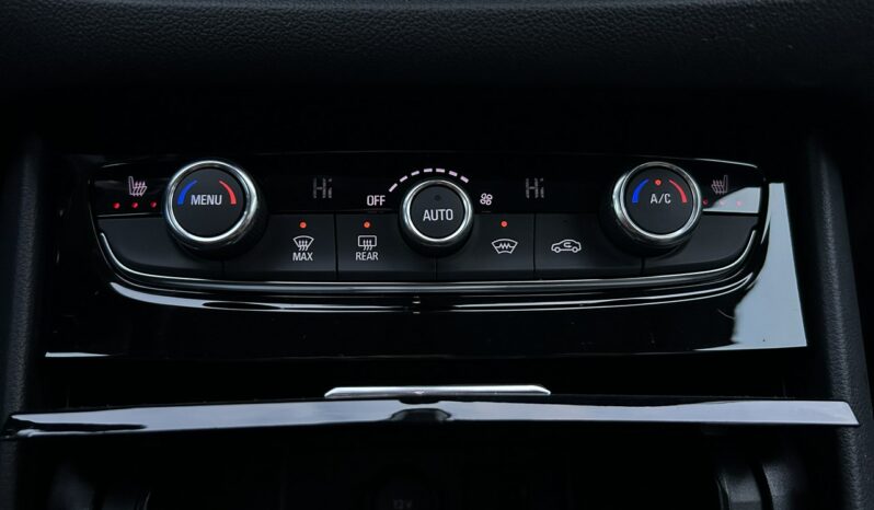 OPEL Grandland | przedni | Automatyczna | 130 KM | Czarny full