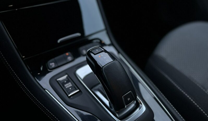 OPEL Grandland | przedni | Automatyczna | 130 KM | Czarny full