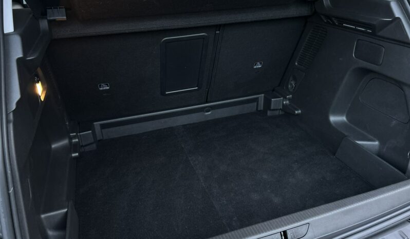 OPEL Grandland | przedni | Automatyczna | 130 KM | Czarny full