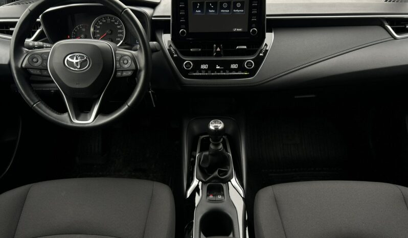 TOYOTA Corolla  | przedni | Manualna | 125 KM | bialy full