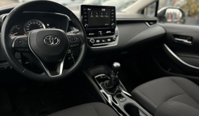 TOYOTA Corolla  | przedni | Manualna | 125 KM | bialy full