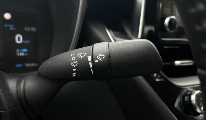 TOYOTA Corolla  | przedni | Manualna | 125 KM | bialy full