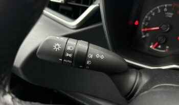 TOYOTA Corolla  | przedni | Manualna | 125 KM | bialy full