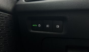 SKODA Octavia  | przedni | Manualna | 150 KM | bialy full