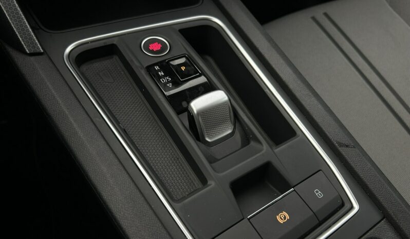 SEAT Leon  | przedni | automatyczna_dwusprzeglowa | 110 KM | bialy full