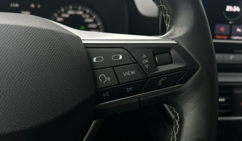 SEAT Leon  | przedni | automatyczna_dwusprzeglowa | 110 KM | bialy full