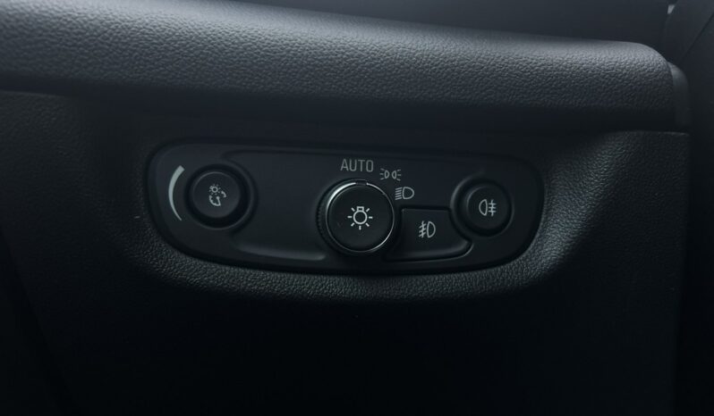 OPEL Insignia  | przedni | Automatyczna | 165 KM | Niebieski full