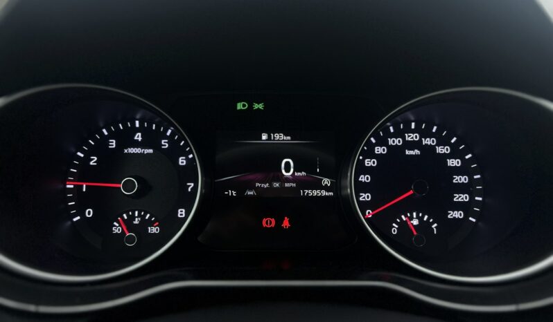 KIA Ceed  | przedni | Manualna | 100 KM | bialy full